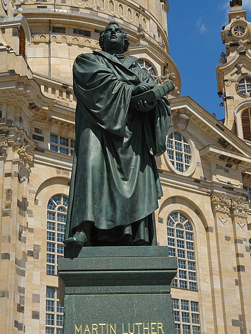 Foto Frauenkirche und Lutherdenkmal