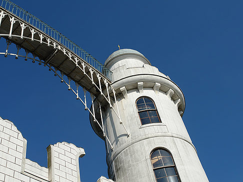 Brücke zwischen den Schlosstürmen