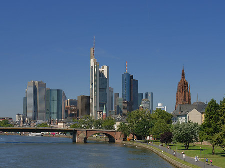 Skyline von Frankfurt Fotos