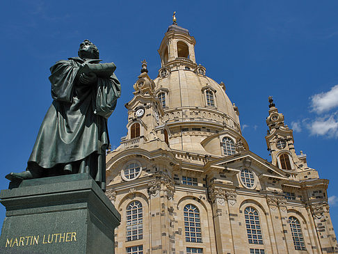 Frauenkirche und Lutherdenkmal Foto 